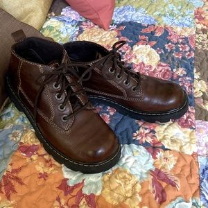 Nice CAT  Brown Leather Work Boots 6.5